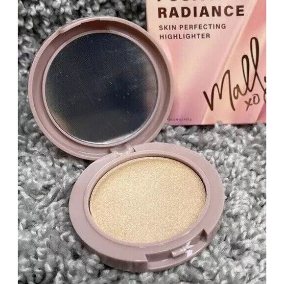 Mally Beauty Positive Radiance Skin Perfecting HighlighterSparkling Champagne 10 - Picture 2 of 8